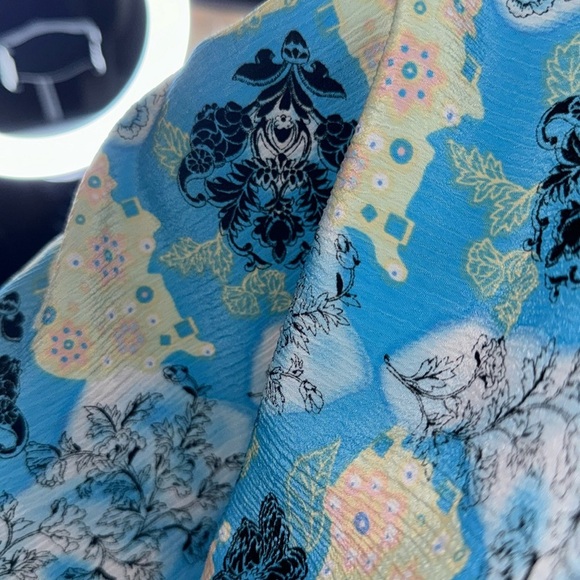 DonnKenny-Vintage Women’s Blue Floral Sleeve Button Down Shirt Size Large - Picture 12 of 12